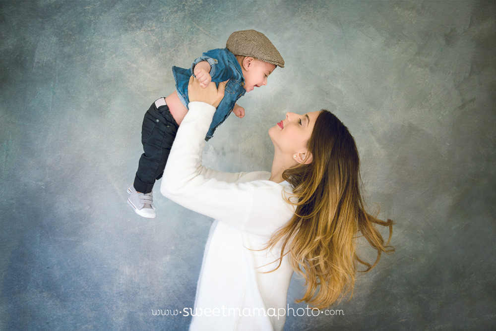 Baby and family portrait by Cyprus-based Family portrait boutique Sweemama Photography