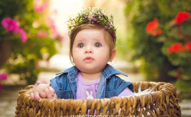 Outdoor family portrait by Cyprus-based Family portrait boutique Sweemama Photography - Lefkara village